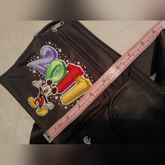 Vintage Walt Disney World  2011 waist bag - Picture 6 of 6